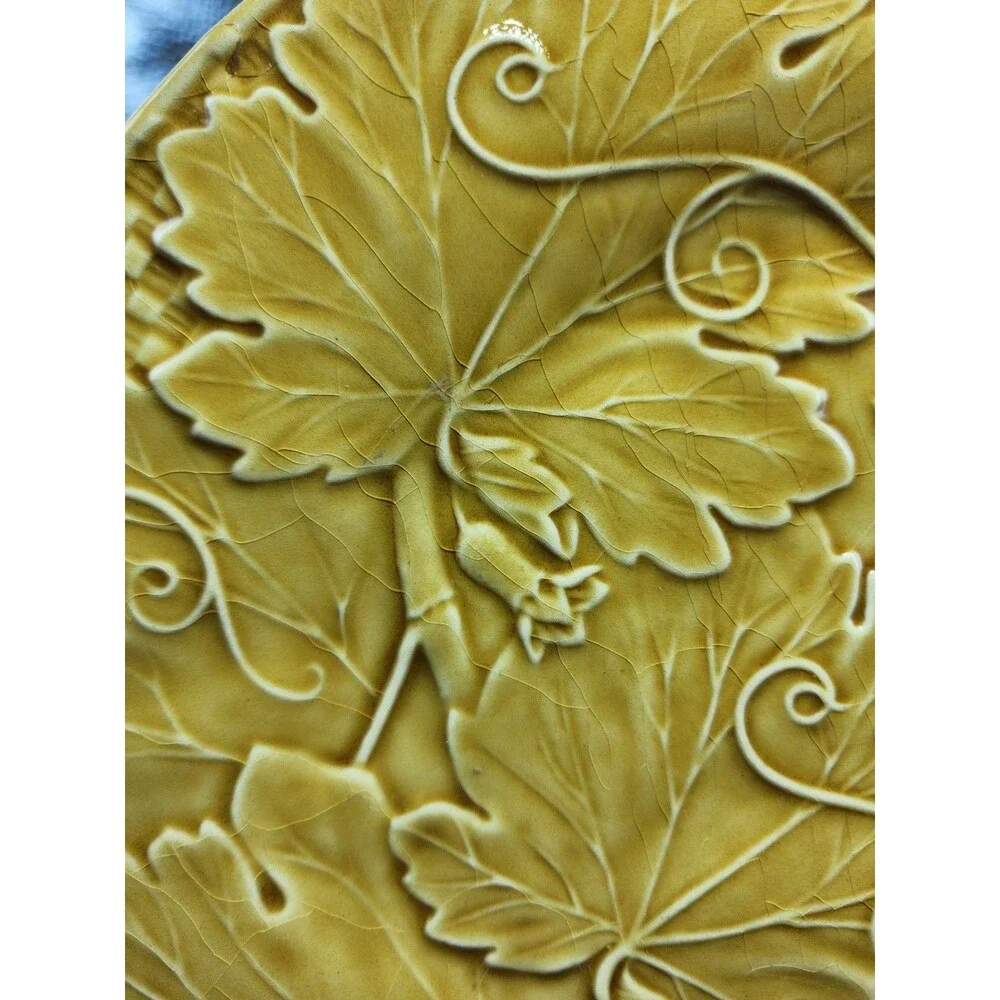 Bordallo Pinheiro Squash Leaf Dinner Plates Autum Orchard Mustard/Yellow(2)READ!